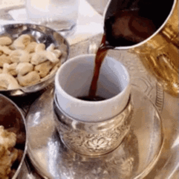 una taza de cafe